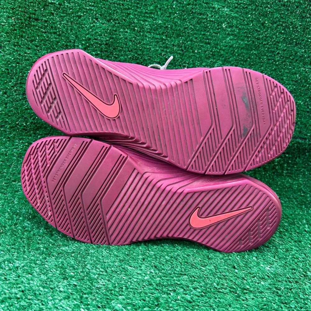 Nike Metcon 5 Womens‎ Training Shoes Grey Raspberry Red AO2982-061 Size 9.5